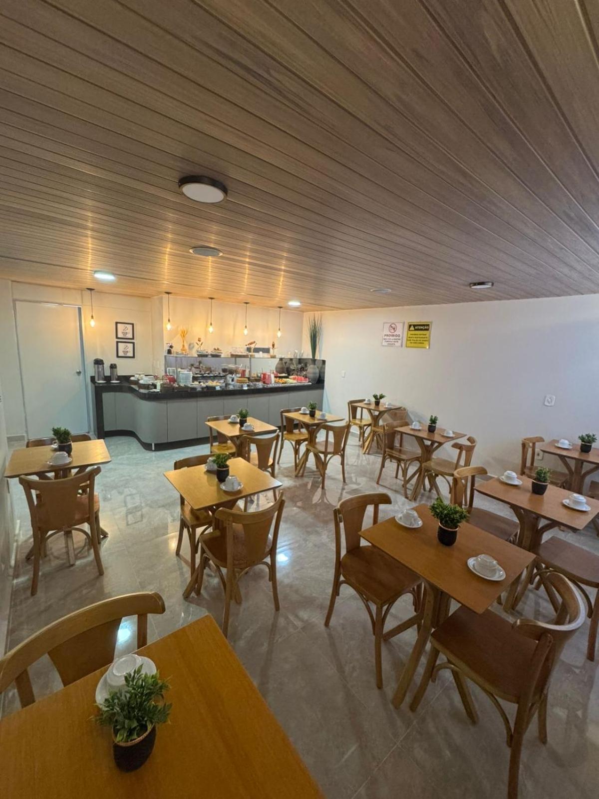 Veleiro Hotel 2*
